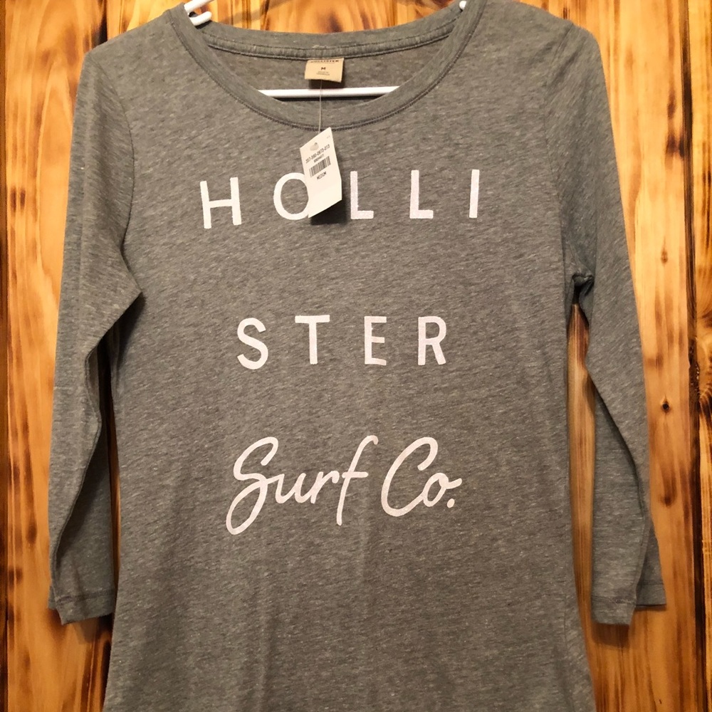NWT Women’s Gray Hollister Long Sleeve Size M
